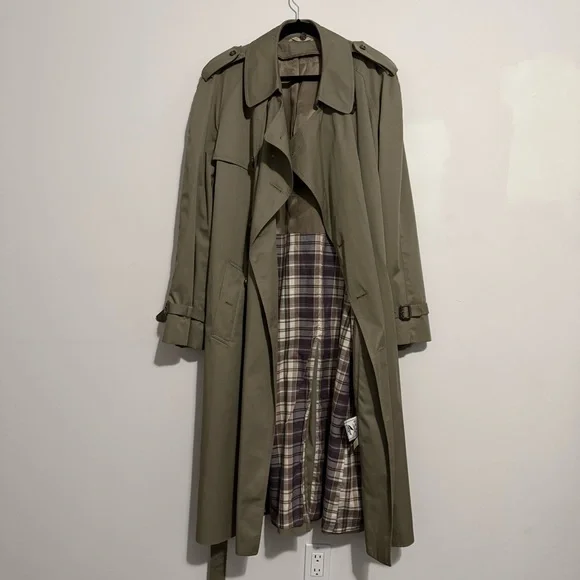 Vintage Olive Trench Coat with Purple Plaid Lining Detachable Insert & Collar - Picture 13 of 16